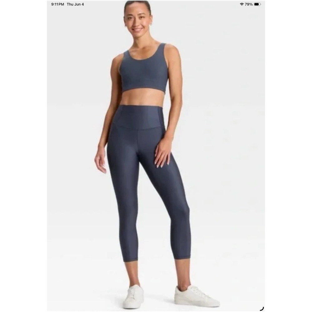 Effortless Support HighRise Capri Length Navy Blue Pocketed Leggings Women Small